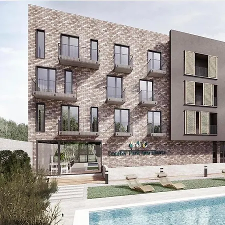 Lagator Lux * Loznica